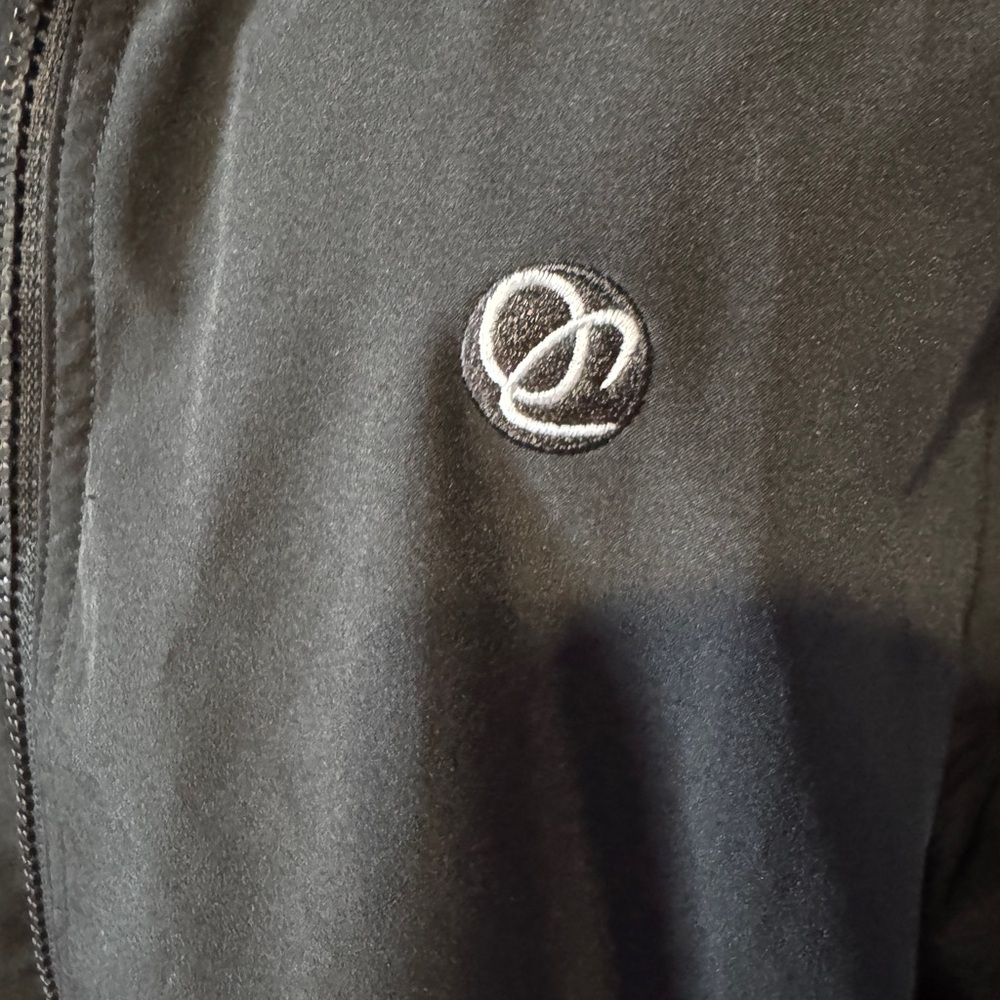 (L) Oleg Cassini Black and White Bomber Jacket with Stand-Up Collar - Picture 5 of 10